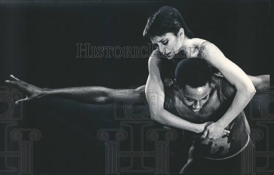 1984 Press Photo The Hubbard Street Dance Company performed balletic jazz - Historic Images