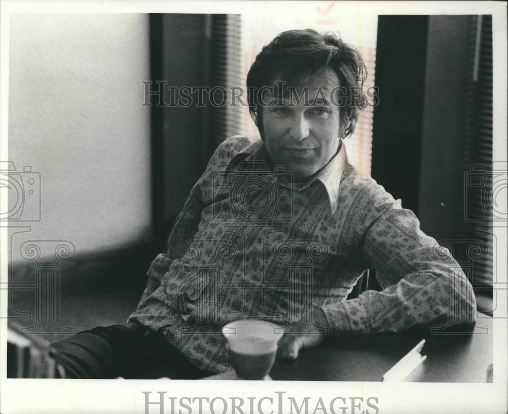 1975, Foreign Composer David Morgan - Historic Images