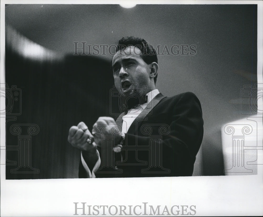 1964, Henri Noel, baritone, performs at Memorial Center, Milwaukee - Historic Images