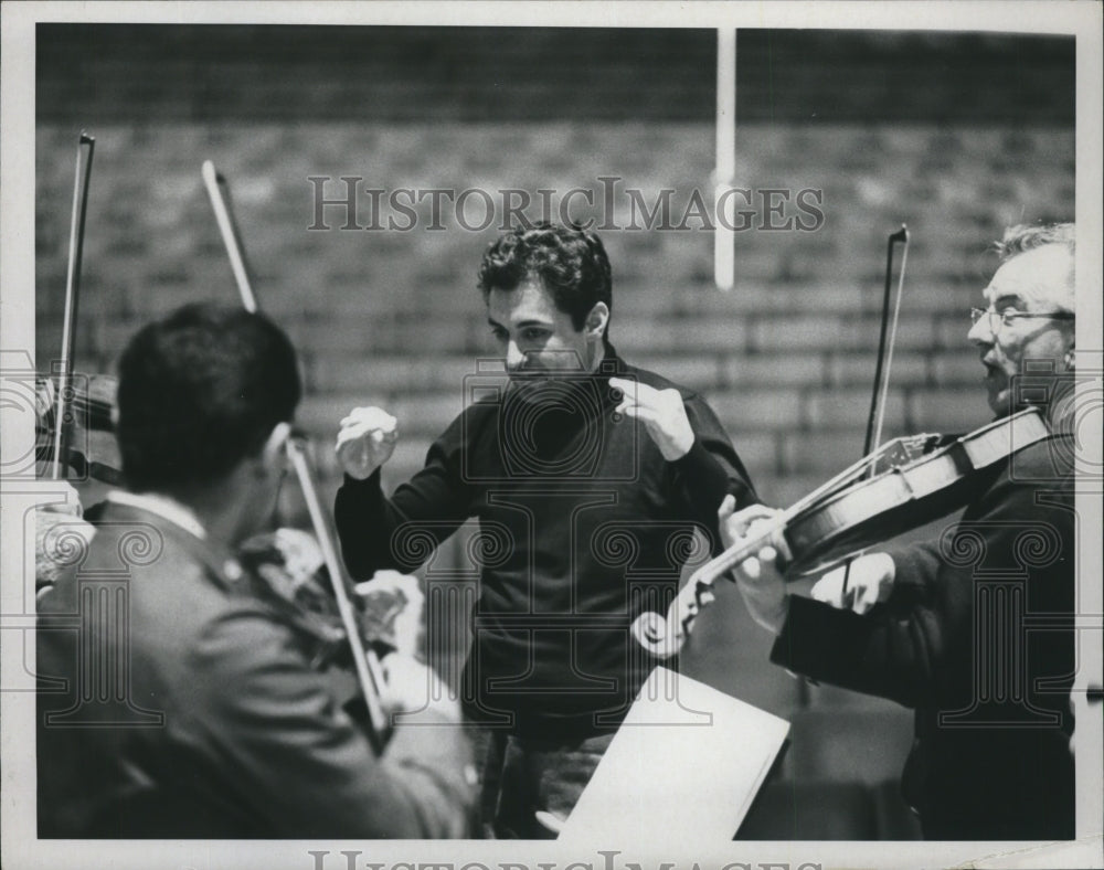 1968, Zubin Mehta, conductor with orchestra - Historic Images