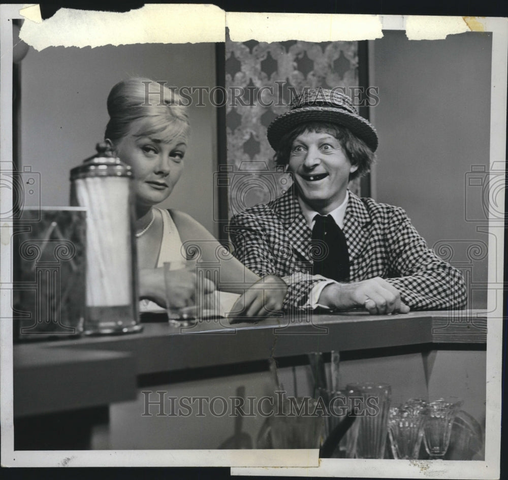1961, Barbara Kelley appears with Danny Kaye in his TV Show. - Historic Images