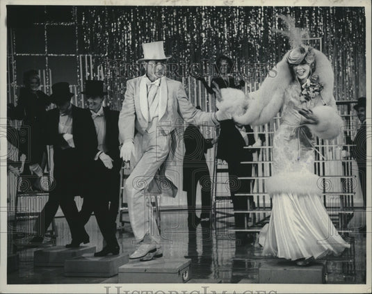 1965, Guest star Gwen Verdon and Danny dance on "The Danny Kaye Show" - Historic Images