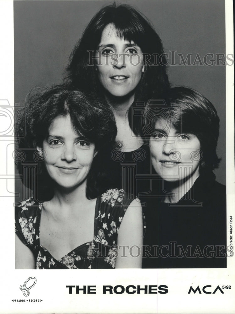 1992 Press Photo Singing sisters The Roches to perform at the Leinie Lodge - Historic Images