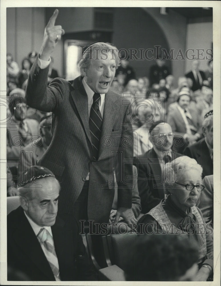 1985 Press Photo Actor Danny Kaye In Scene From &#39;Skokie&#39; - mjp27828-Historic Images