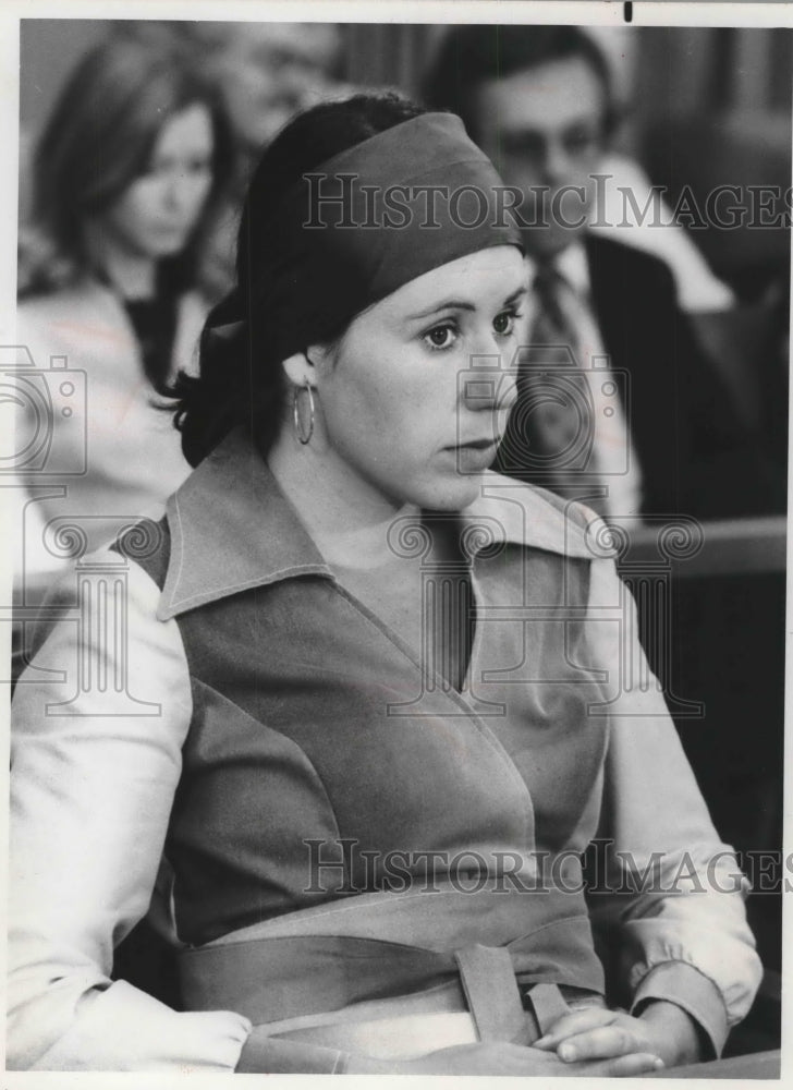 1975 Press Photo Julie Kavner departs from &quot;Rhoda&quot; to star in &quot;Petrocelli.&quot; - Historic Images