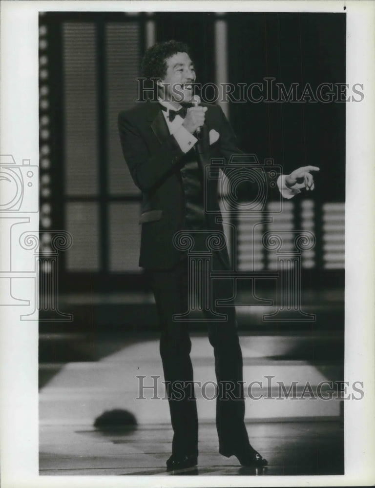 1983 Press Photo Smokey Robinson in &quot;Motown: Yesterday, Today, Forever,&quot; on NBC-Historic Images