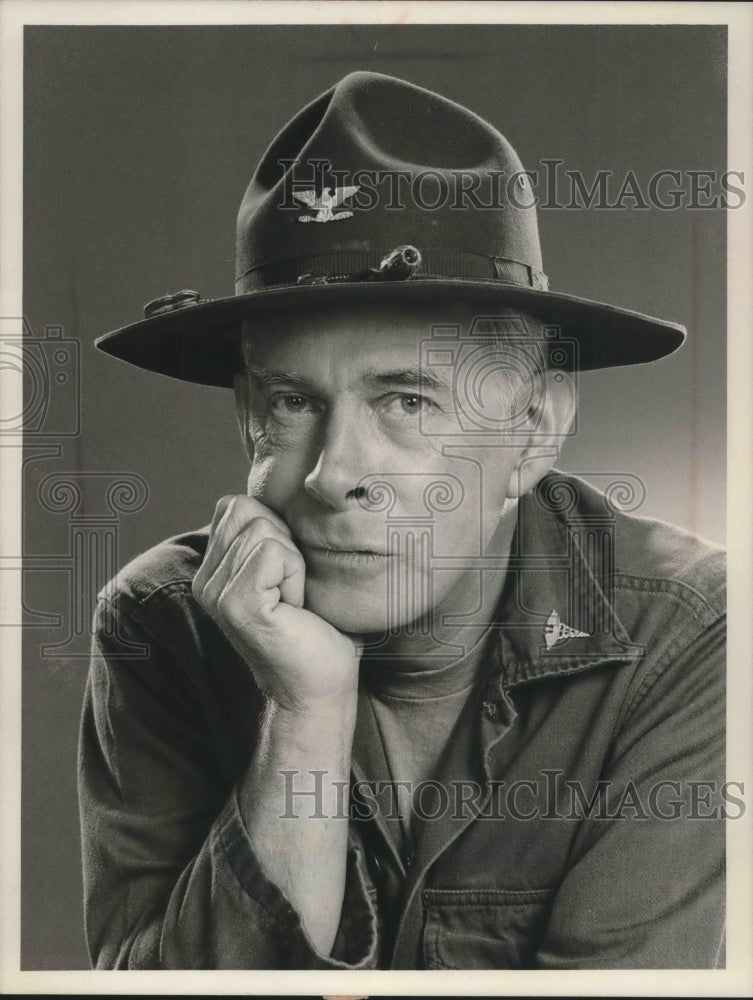 1976 Press Photo Harry Morgan stars as Colonel Potter in M*A*S*H - mjp28042 - Historic Images