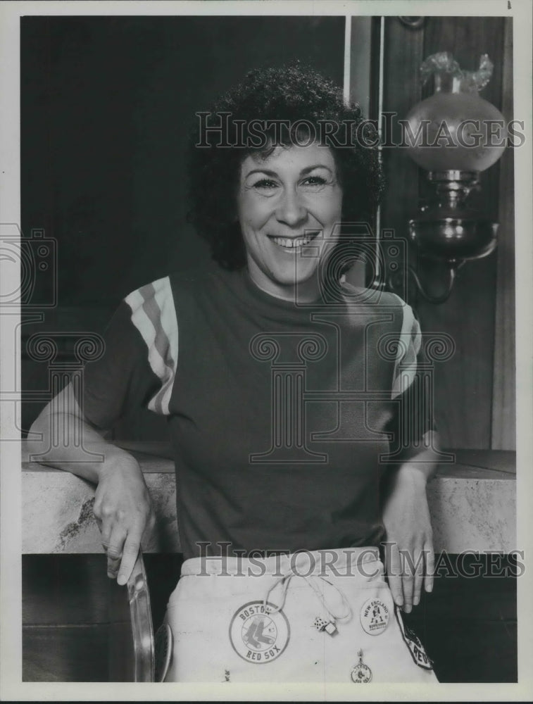 1982, Actress Rhea Perlman stars in NBC's TV show "Cheers" - Historic Images