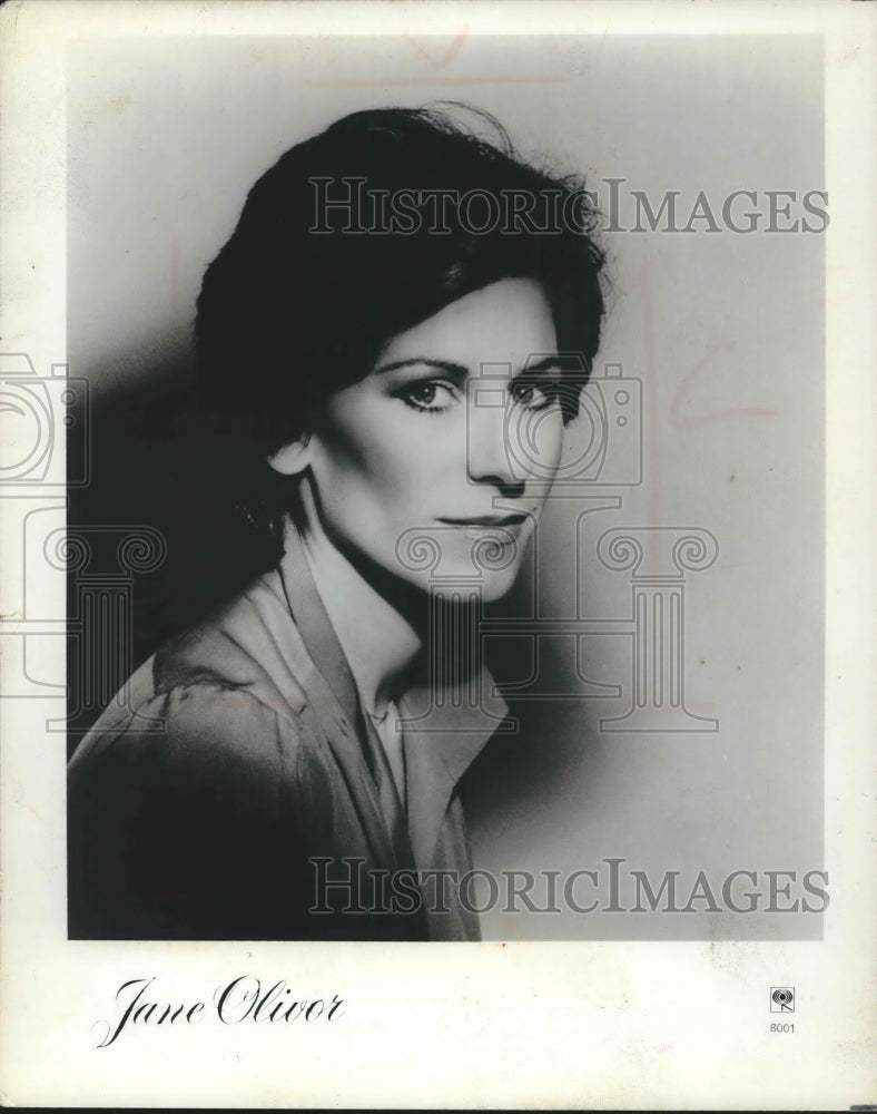 1980 Press Photo Jane Oliver, singer making her Milwaukee debut - mjp28321 - Historic Images