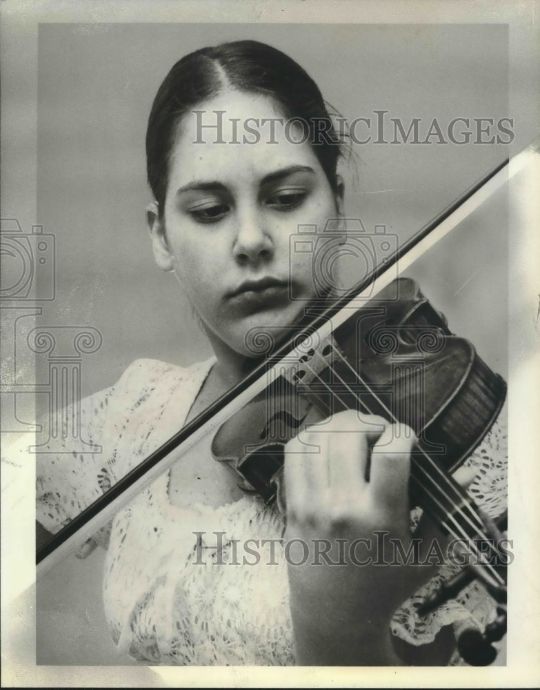 1977 Press Photo Violinist Dylana Jenson - mjp28329 - Historic Images