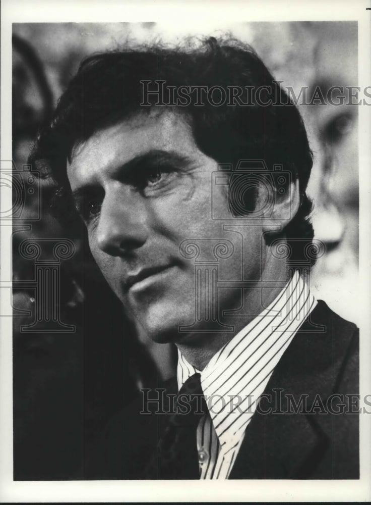 1976, Barry Newman Portrays Lawyer In 'The Salzburg Connection' - Historic Images
