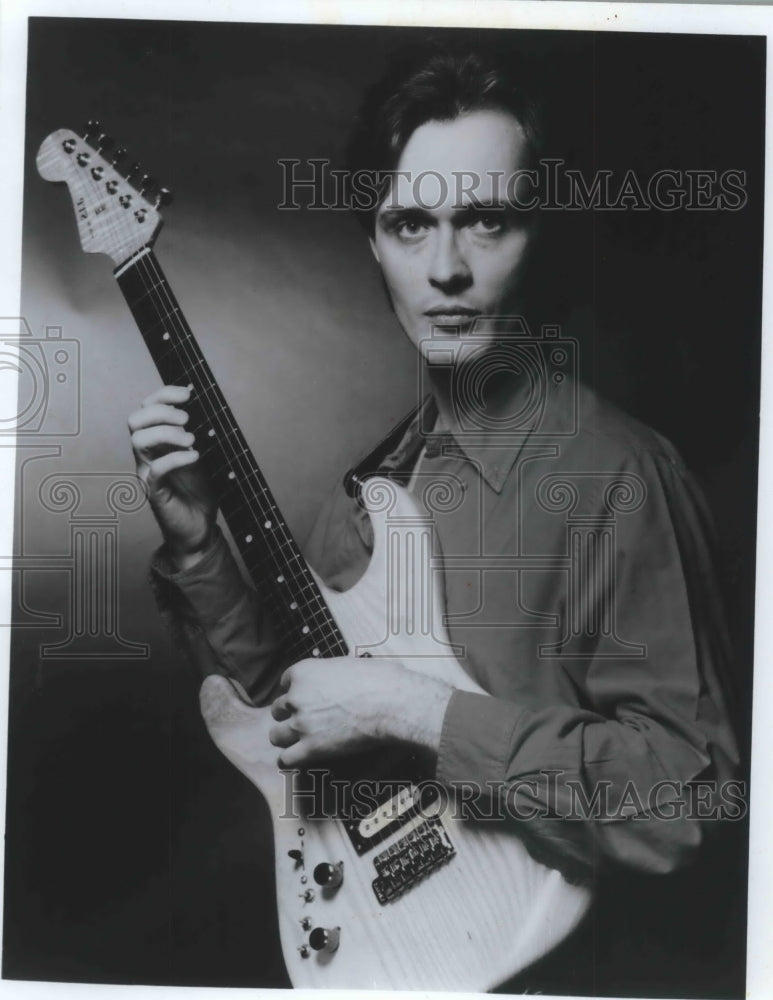 1993, Musician Scott Johnson With Guitar - mjp28486 - Historic Images