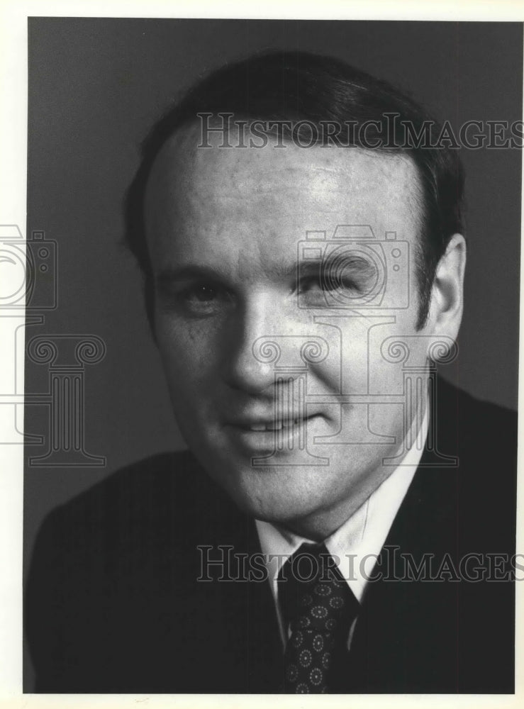 1977, Head Shot photo of CBS News Correspondent, Phil Jones - Historic Images