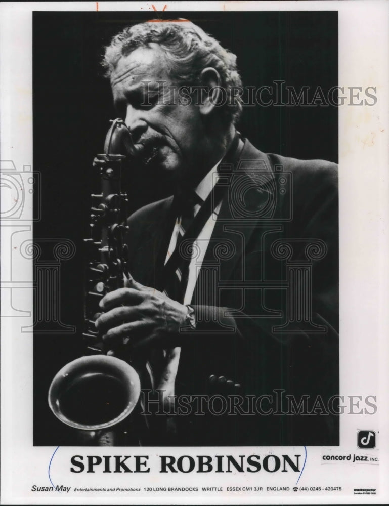 1992 Press Photo Spike Robinson plays the saxophone - mjp28660 - Historic Images
