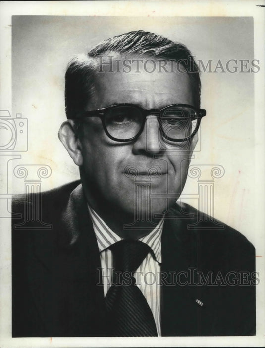 1974 "CBS Morning News" anchor man Hughes Rudd - Historic Images