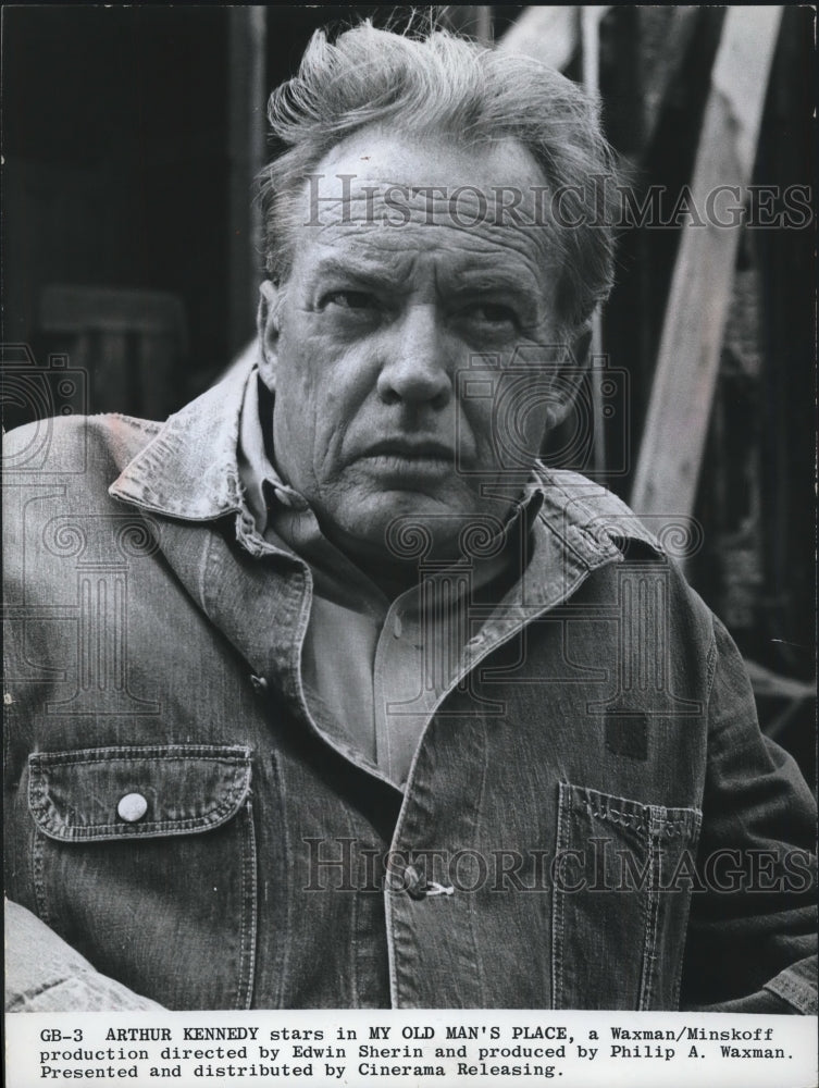 1990, Actor Arthur Kennedy stars in "My Old Man's Place" - mjp28706 - Historic Images