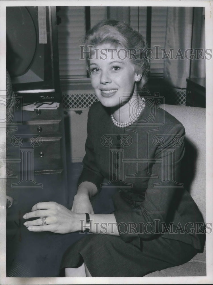 1958, Betsy Palmer in her five year old Irene suit - Historic Images