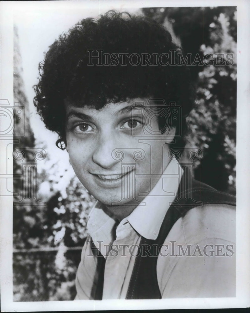 1977 Press Photo Ron Palillo, actor from "Welcome Back, Kotter" - mjp28794-Historic Images