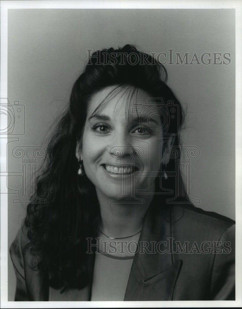 1992 Press Photo Milwaukee anchor/reporter Fay Spano - mjp28990 - Historic Images
