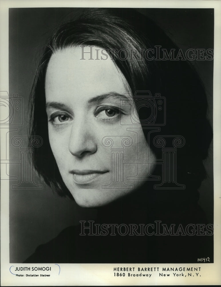 1977, Conductor, Judith Somogi - mjp29002 - Historic Images