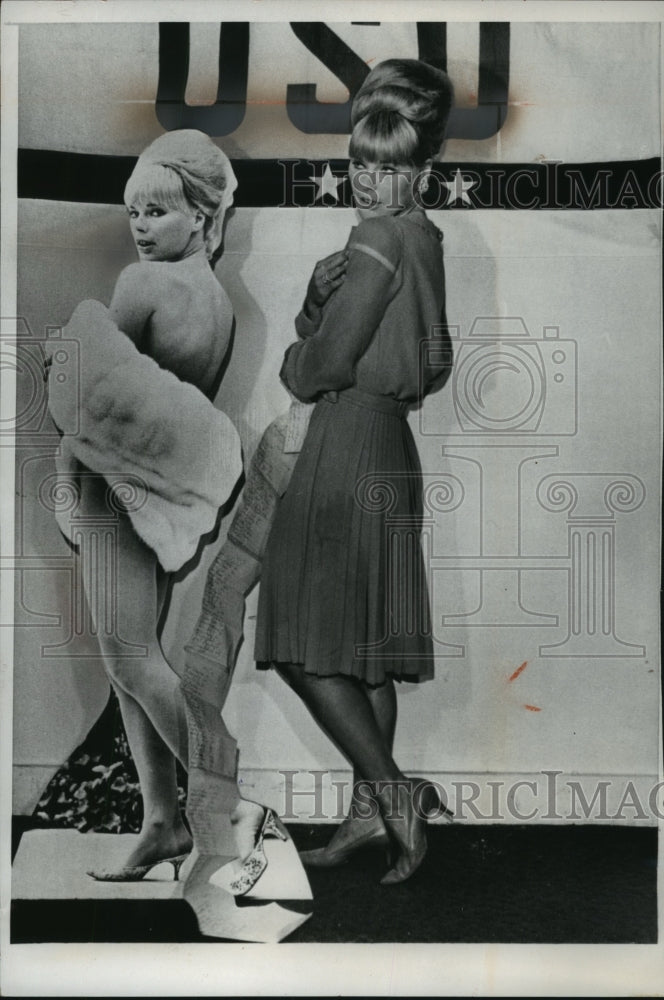 1966, Actress Elke Sommer Next To Life Size Pinup Of Herself - Historic Images
