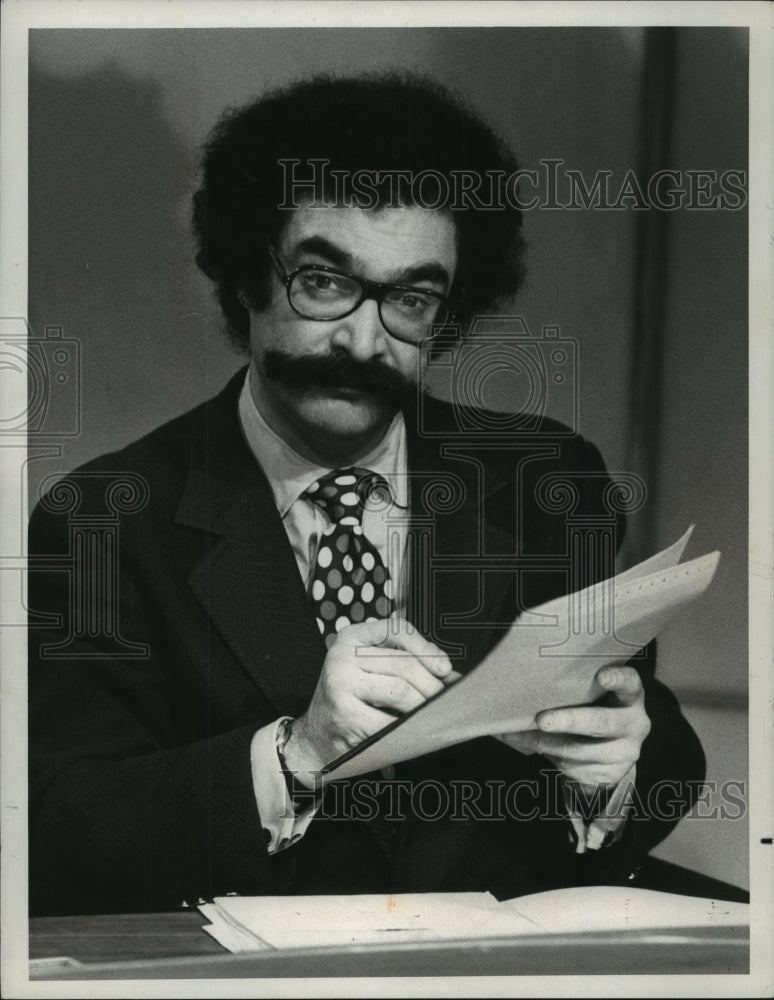 1973 Press Photo Gene Shalit, Sports News Panelist on the "Today" Show on NBC - Historic Images