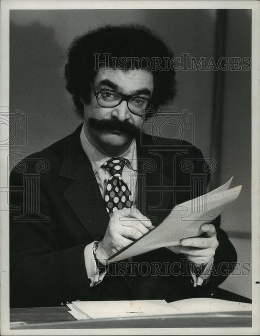 1973 Press Photo Gene Shalit, Sports News Panelist on the "Today" Show on NBC - Historic Images