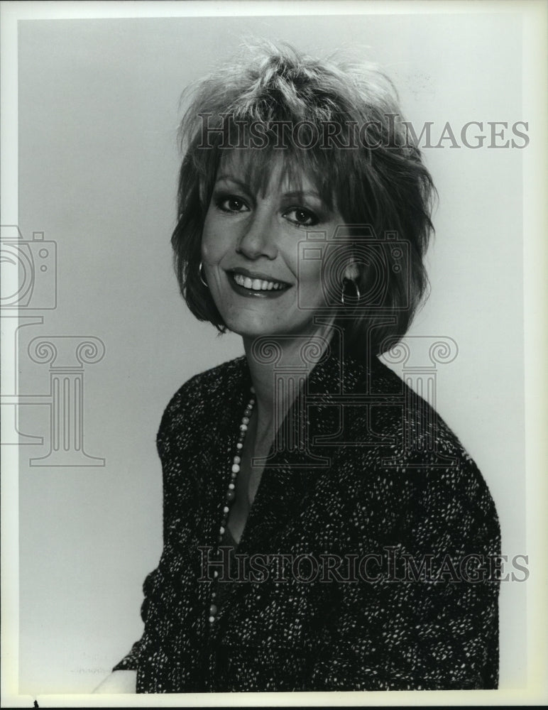1986 Press Photo Anne Schedeen, staring in NBC-TV comedy series, &quot;Alf.&quot; - Historic Images