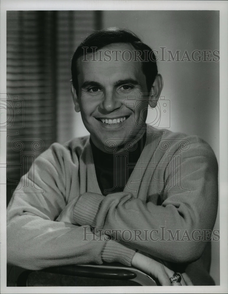 1967, Ronnie Schell, stars in &quot;Gomer Pyle USMC,&quot; &quot;Good Morning World&quot; - Historic Images