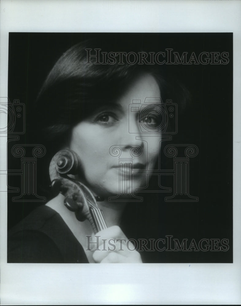 1980, Violinist Elaine Skorodin - mjp29524 - Historic Images