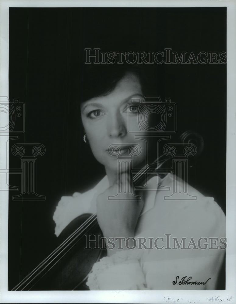 1986, Violinist Elaine Skorodin - mjp29525 - Historic Images