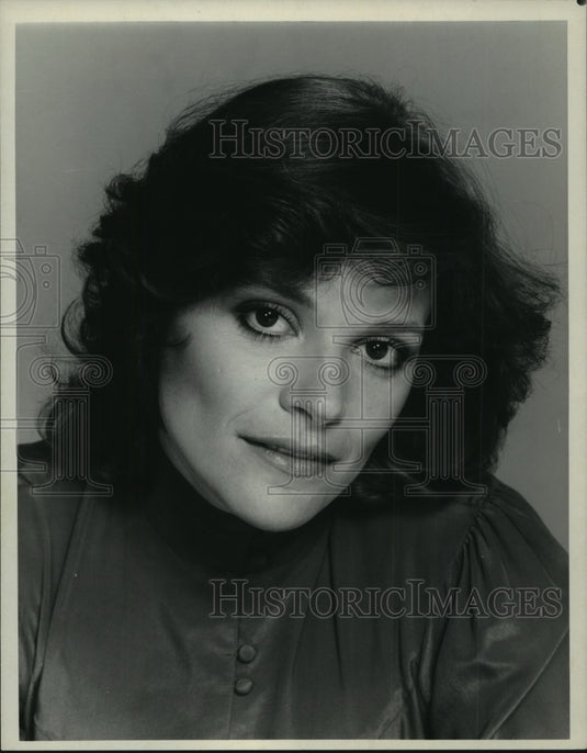 1981, TV Newswoman Helen Shaver - mjp29563 - Historic Images