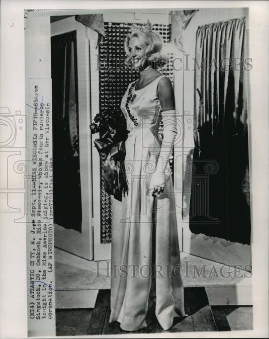 1965, Sharon SIngstock, during her coronation as Miss Wisconsin - Historic Images
