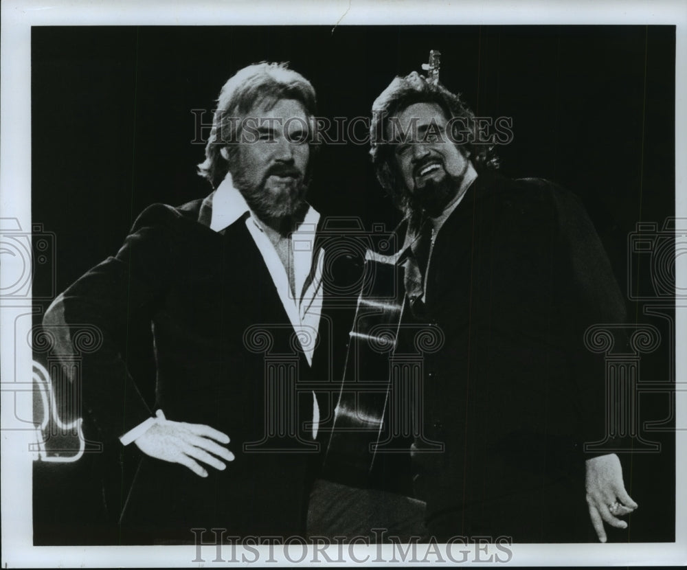 1977 Press Photo Singer Kenny Rogers and Disc Jockey Wolfman Jack - mjp29639-Historic Images