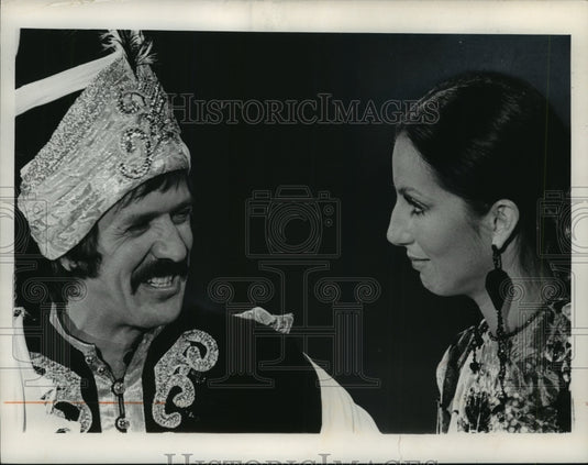 1972, "The Sonny and Cher Comedy Hour" stars Sonny and Cher - Historic Images