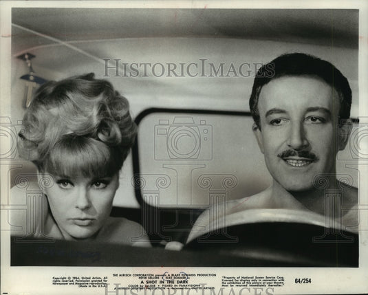 1964 Press Photo Elke Sommer & Petter Sellers in "A Shot In The Dark" - Historic Images