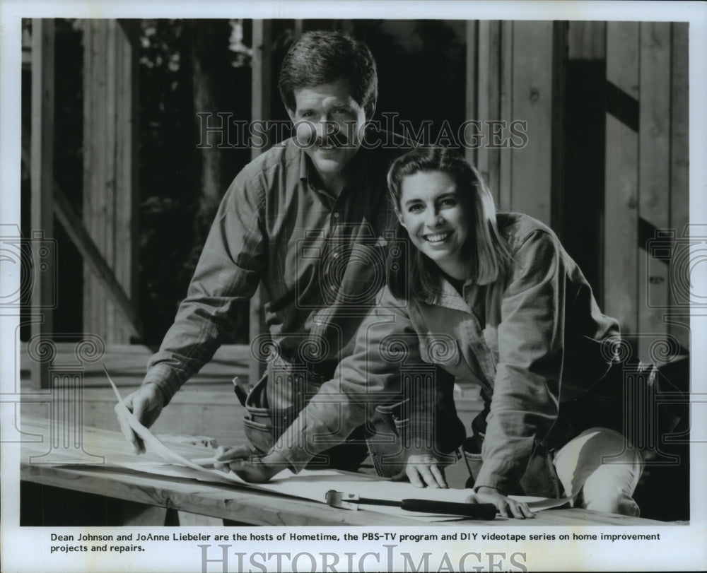 1992 Press Photo Dean Johnson, JoAnne Liebeler appearing on &quot;HomeTime,&quot; PBS-TV. - Historic Images