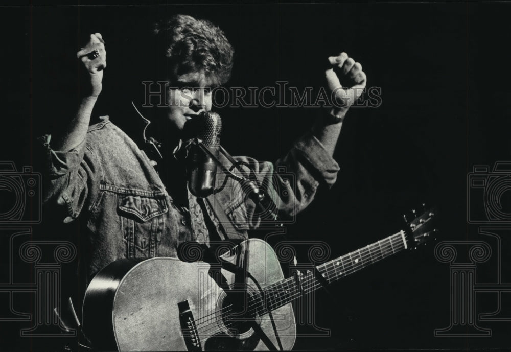 1987, Bluegrass performer Ricky Skaggs - mjp30057 - Historic Images