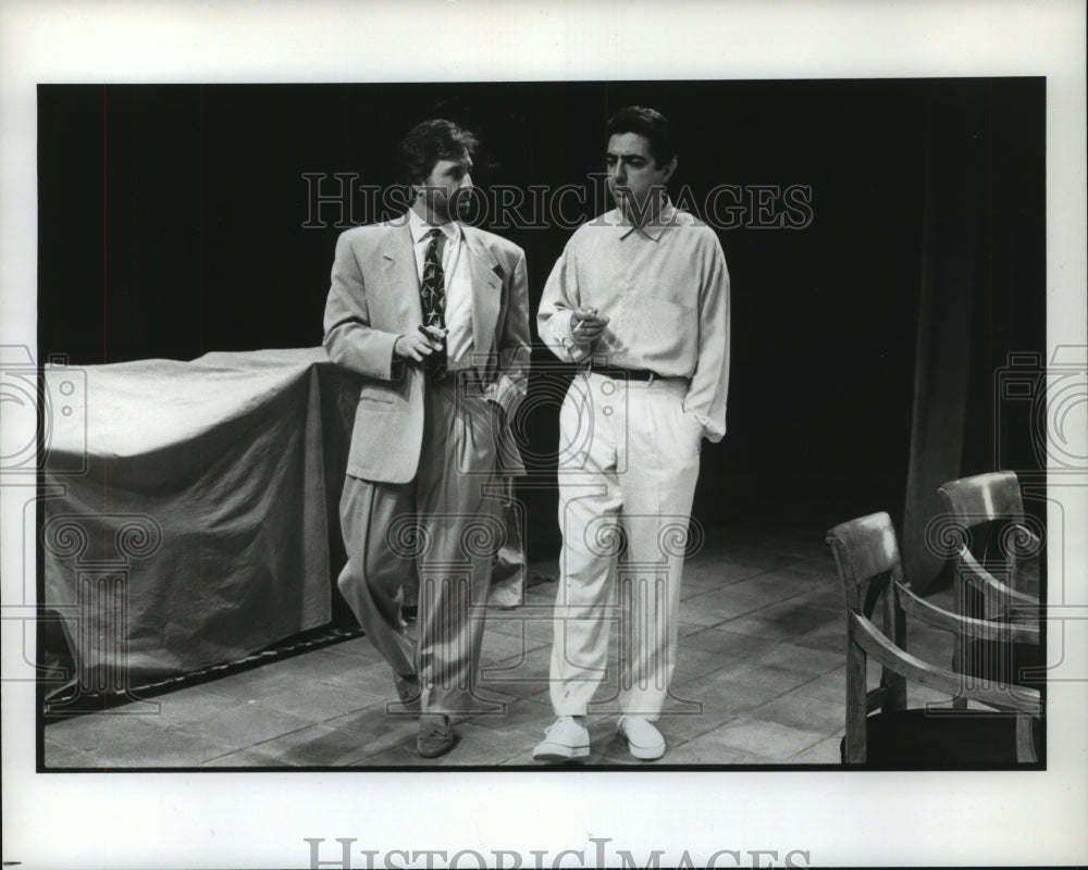 1988 Press Photo Ron Silver And Joe Mantega In Scene From &#39;Speed-The Plow&#39;- Historic Images