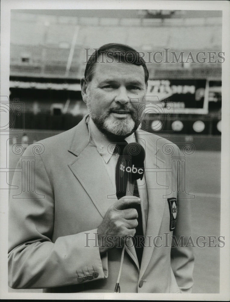1980, Keith Jackson, ABC Sportscaster - mjp30213 - Historic Images
