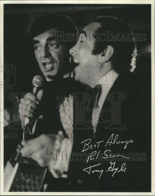 1976, Singers Phil Sena & Tony Gyle - mjp30316 - Historic Images