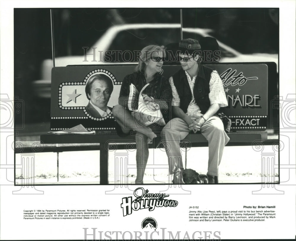1994 Press Photo Joe Pesci & Christian Slater star in "Jimmy Hollywood" - Historic Images