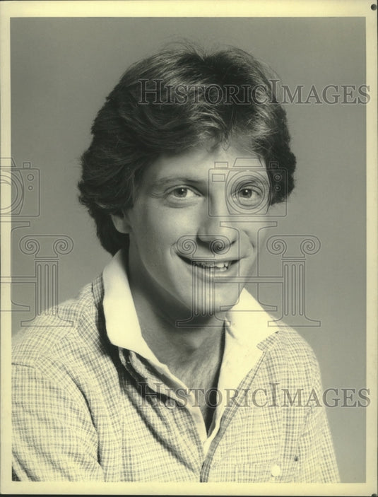 1982, Jonathan Prince Stars As Leo In CBS' 'Mr. Merlin' - mjp30554 - Historic Images