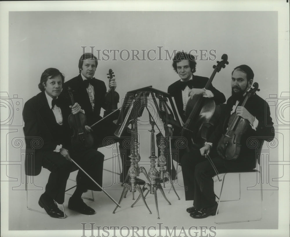 1977, The Juilliard String Quartet, in performance - mjp30605 - Historic Images