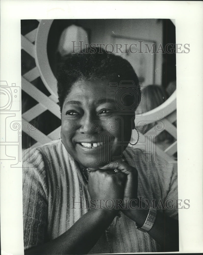 1977, Actress Esther Rolle - mjp30754 - Historic Images