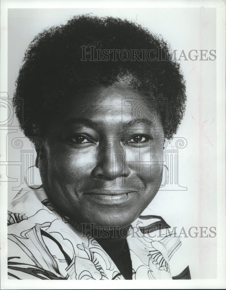 1977, American actress, Esther Rolle - mjp30756 - Historic Images