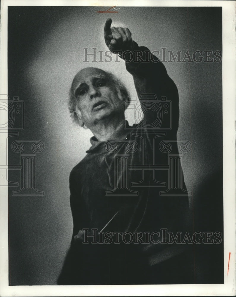 1972, Conductor Max Rudolf - Historic Images