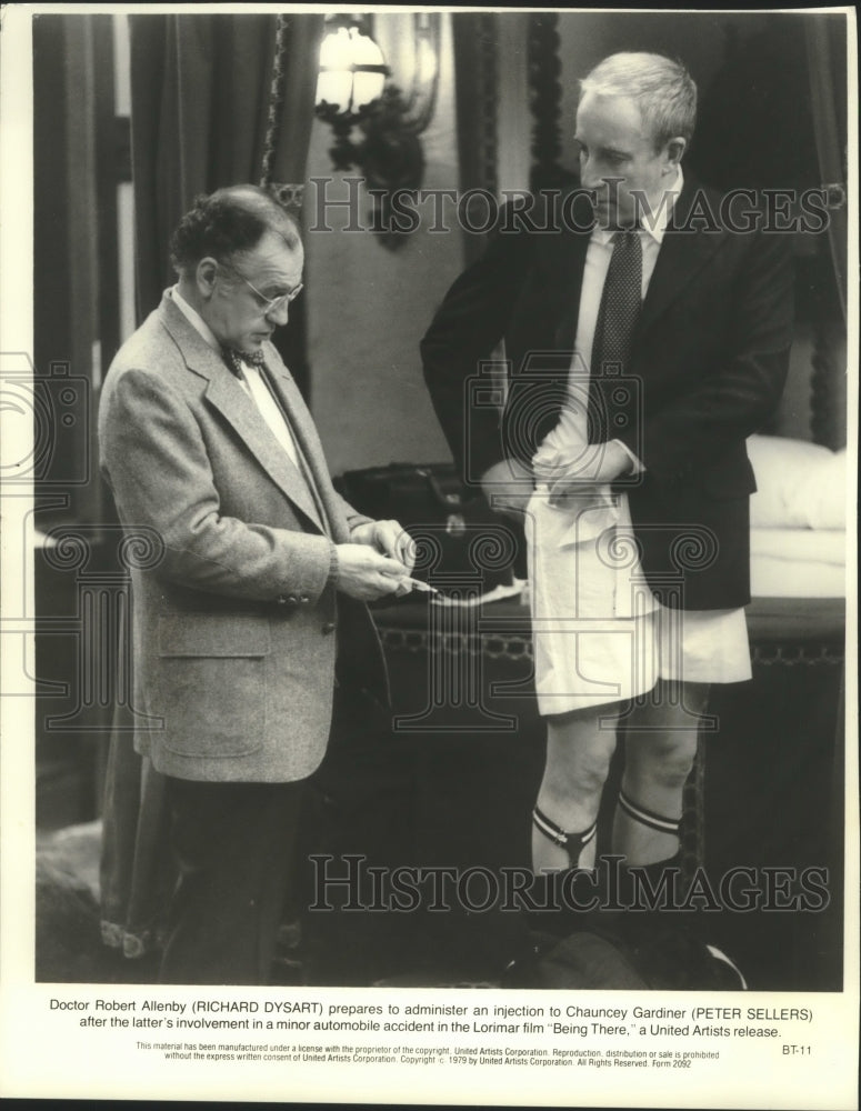 1979, Richard Dysart and Peter Sellers in &quot;Being There&quot; - mjp30916 - Historic Images