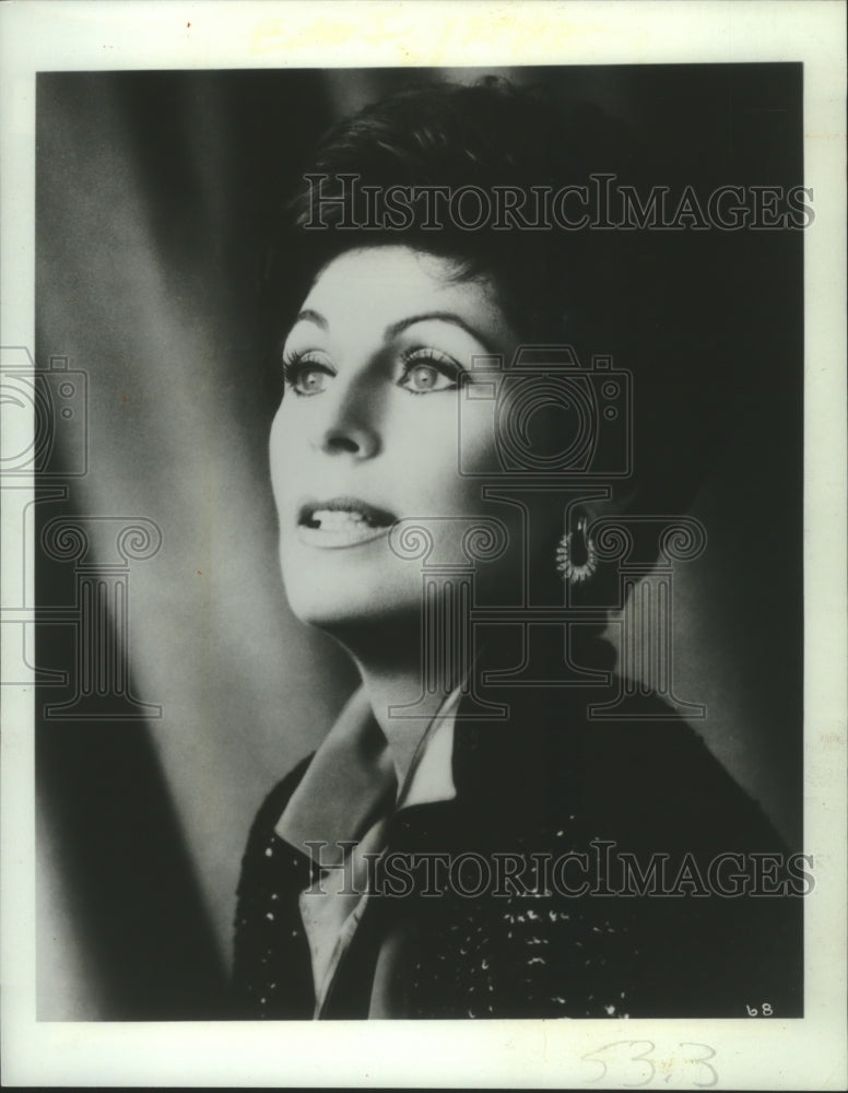 1983, Entertainer Roberta Peters - mjp31018 - Historic Images