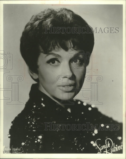 1975, Sarah Rubine A star of the Tel Aviv musical comedy theater - Historic Images